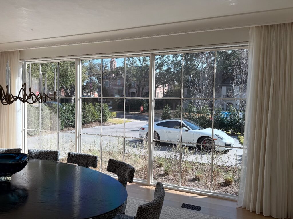 res dining window